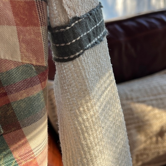 BKE 100% Cotton Plaid Button Up - Picture 6 of 8